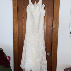 Wedding Gown Never Worn